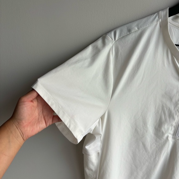 Lululemon Men’s Ventilated Tennis Short-Sleeve Shirt, Size M - Picture 7 of 13